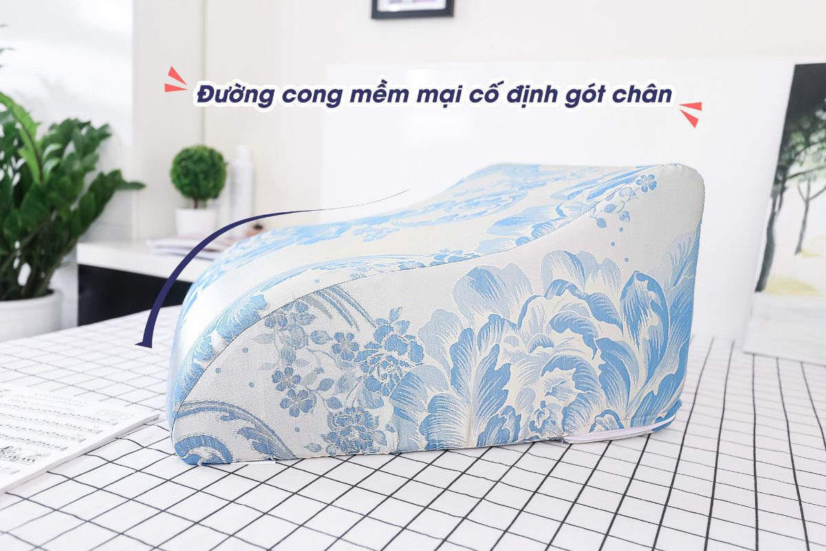Gối chống giãn tĩnh mạch họa tiết xanh